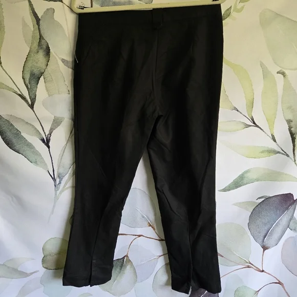 VINCE CAMUTO | Black Cropped Capri/Ankle Pants sz 6 - Picture 3 of 8